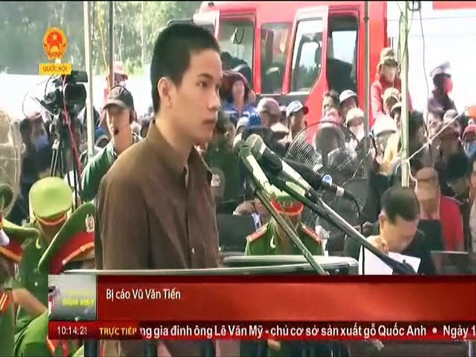 Hội Đồng Xét Xử Thẩm Vấn Bị Cáo Vũ Văn Tiến Thảm Sát Bình Phước (P1)