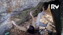 This Climber Climbs 8C Boulders Barefoot | Relais Vertical,...