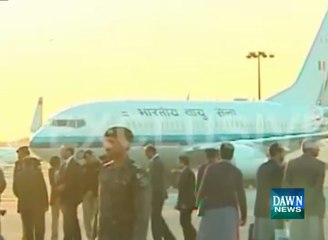 Modi arrives in Lahore on surprise visit