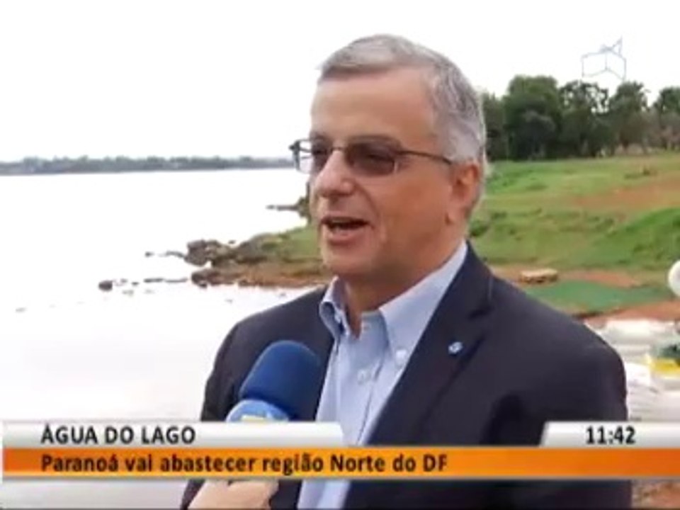 ÁGUA DO LAGO
