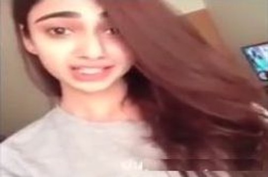 Pakistani Girl vs Indian Girl Dubsmash-Top Funny Videos-Top Prank Videos-Top Vines Videos-Viral Video-Funny Fails