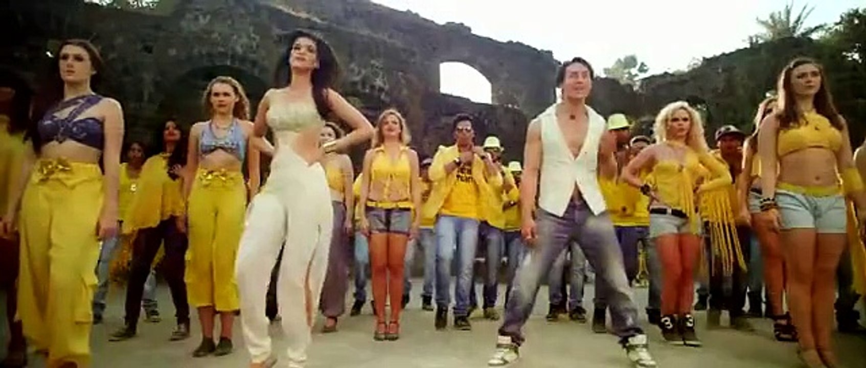 Whistle Baja 'Heropanti' full video song hd