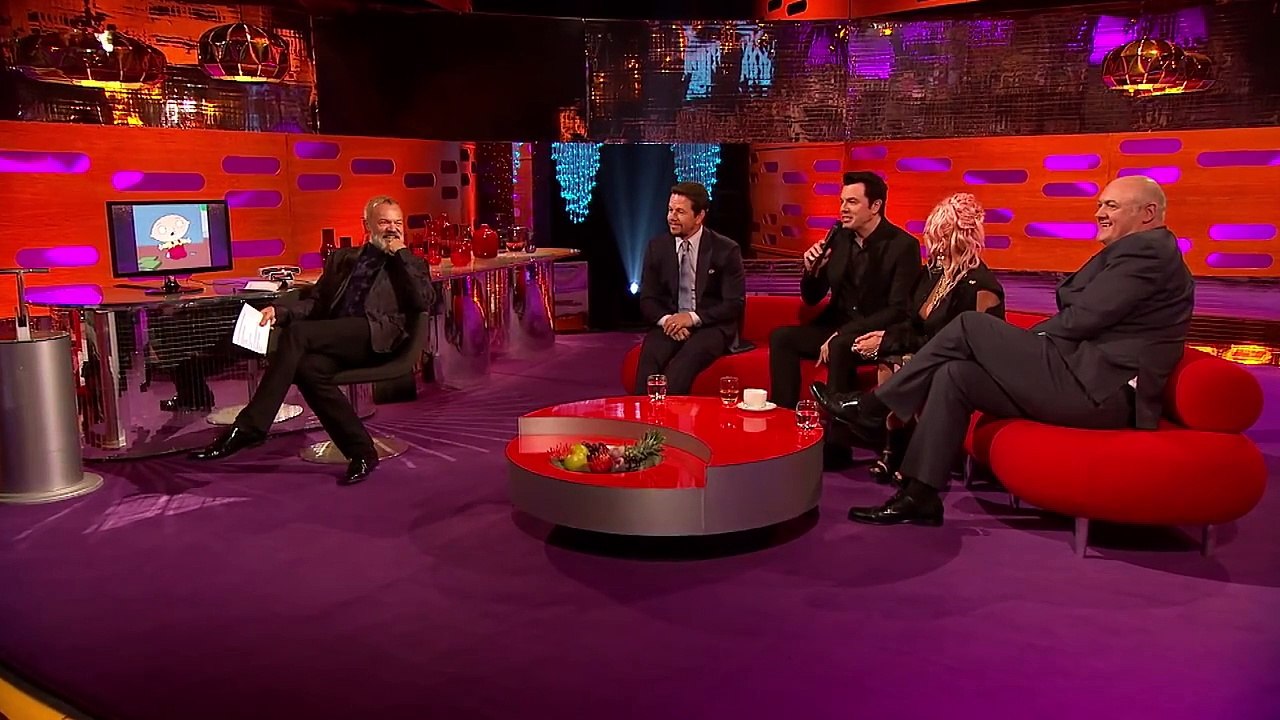 Seth MacFarlane Sings Cyndi Lauper’s Greatest Hits As Stewie and Peter Griffin