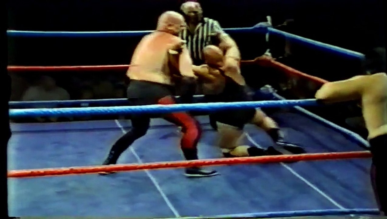 The Crusher and Raschke vs Berrera and Lintz