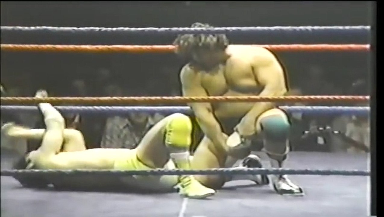 Greg Gagne vs Adrian Adonis