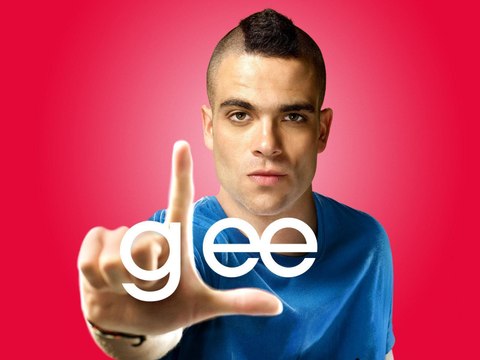 L'acteur Mark Salling, vedette de la série musicale à succès Glee , arrêté pour pornographie infantile