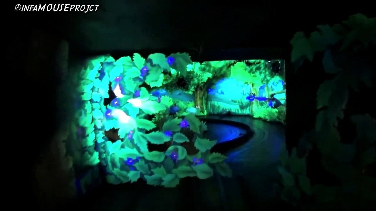 Disney Rides Many Adventures of Winnie the Pooh ( Ride) Disneyland Attraction California 2015