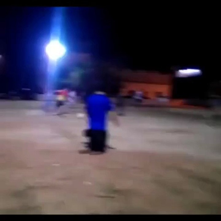 shocking video - handicapped throw goal