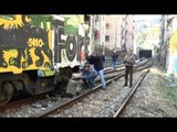 Pozzuoli (NA) - Scontro fra treni, paura alla stazione della Cumana (28.12.15)