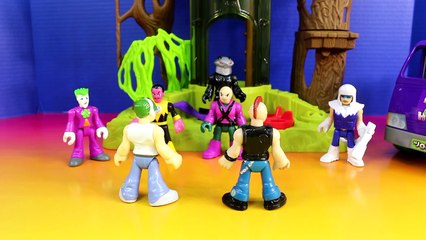 Imaginext Skateboard & Mohawk Dude With Transforming Batcave Jimmy Superboy & Batman