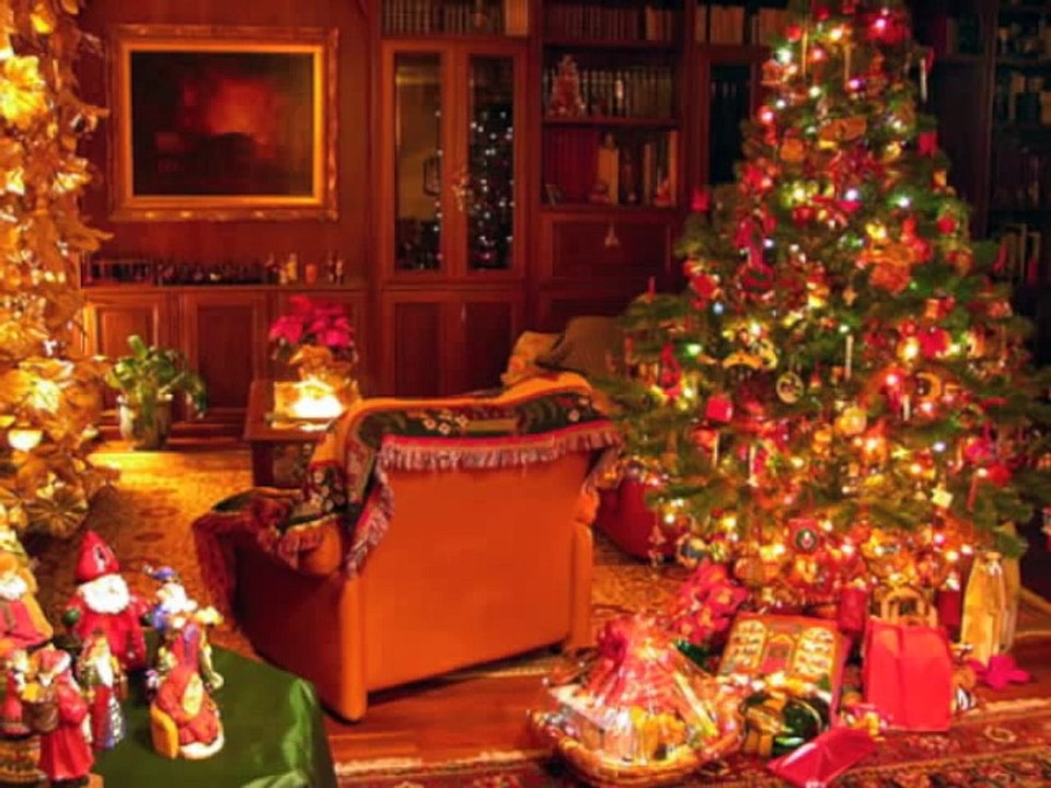 3 Hours of Christmas Music Classics and Holiday Scenery #3