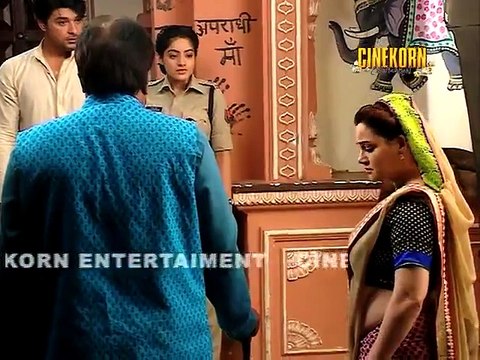 Diya Aur Baati Hum - Sandhya's Master plan saves Bhabho 30th Dec 2015 Episode