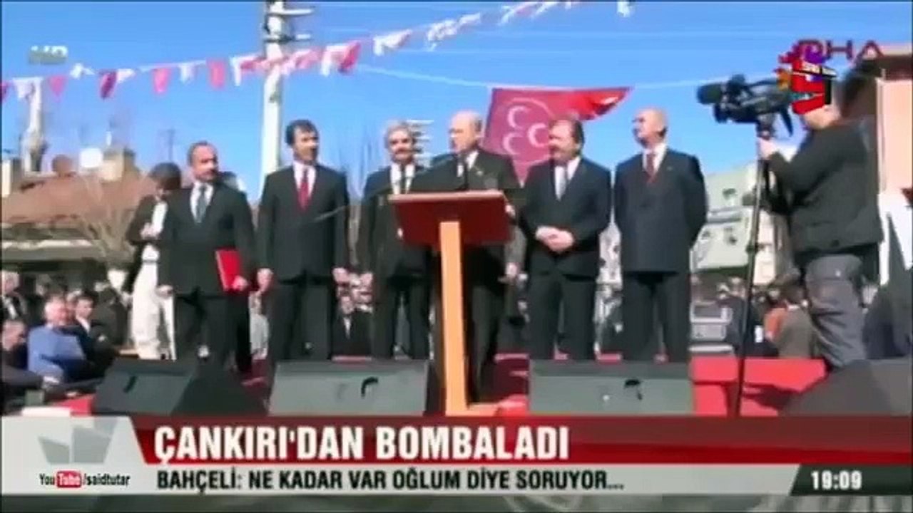 Devlet Bahçeli; SEN KISA PANTOLONLA GEZERKEN