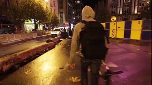 Trolling a giant Screen of Coca-Cola Brussels