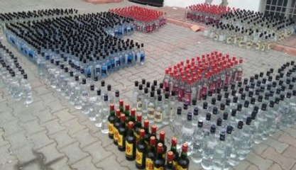 İstanbul'da Yılbaşı Öncesi Bin Şişe Sahte İçki Ele Geçirildi