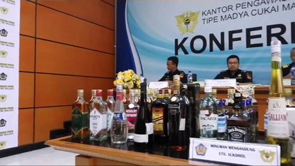 Bea Cukai Malang Sita Minuman Keras Ilegal Rp 8 Juta per Botol