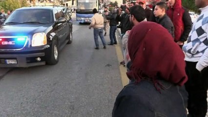 اجلاء اكثر من 450 مسلحا ومدنيا من ثلاث بلدات سورية