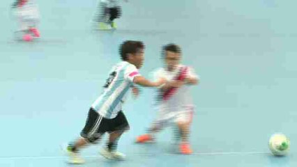 La selección argentina de talla baja ganó amistoso a Perú
