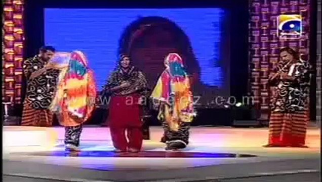 Atif Aslam - Lambi Judai - tribute to Reshma -