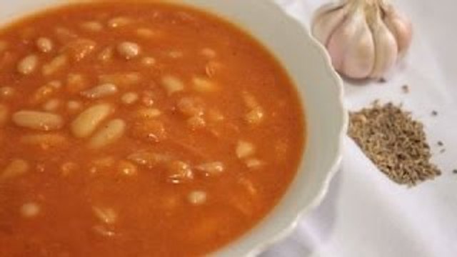 Recette des haricots à la Tunisienne Market Loubia Tunisian Beans Recipe لوبية أو الفاصولي