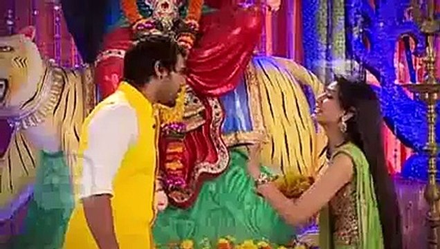 Kumkum Bhagya 31th December 2015 Abhi Ko Pragya Ke Saath Dekh Kar Tanu Ko Laga Jatka -