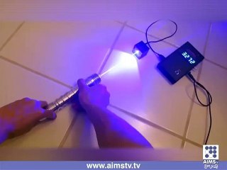 لیزر لائٹ کس حد تک خطرناک ہوتی ہے دیکھیے اس ویڈیو میں