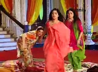 SOORAJ AND SANDHYA RESOLVE THEIR DIFFERENCES _ 30th December 2015 - Diya Aur Baati Hum