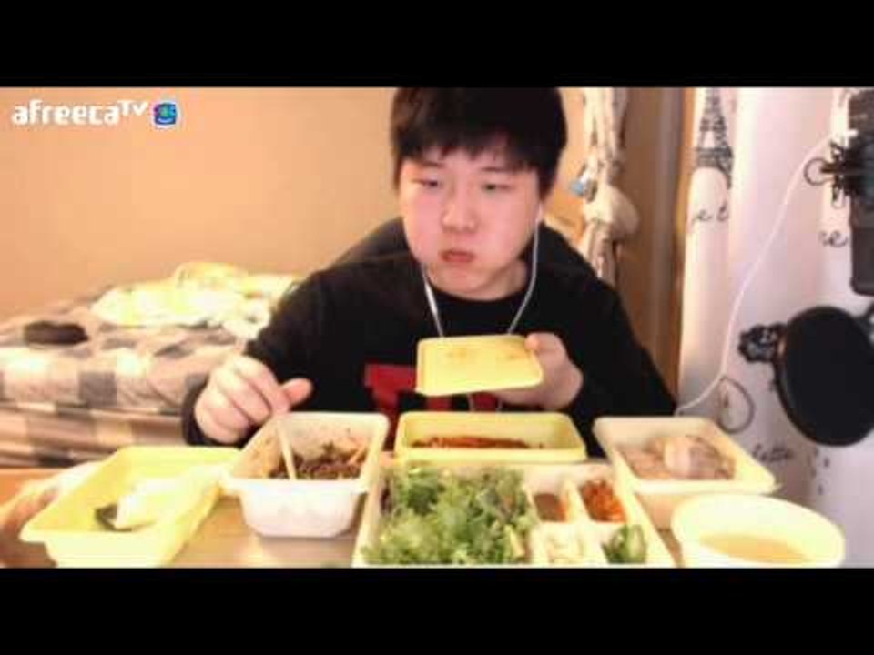 도도와 침 꼴깍~ 넘어가는 원할머니보쌈 정식 먹방!![양띵TV미소]