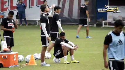 Marco Fabián pudo dar más en Chivas: Ordiales
