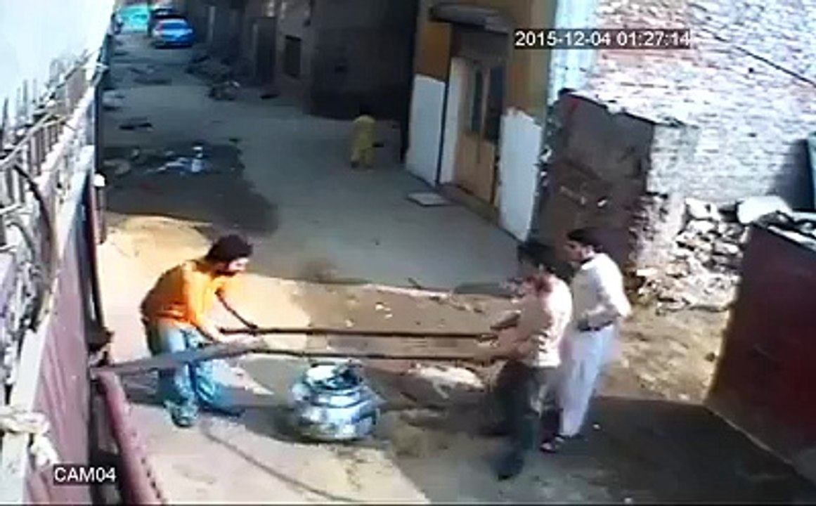 پوری رات بندہ حلیم بناۓ اور صبح ایسا ھو جاۓ