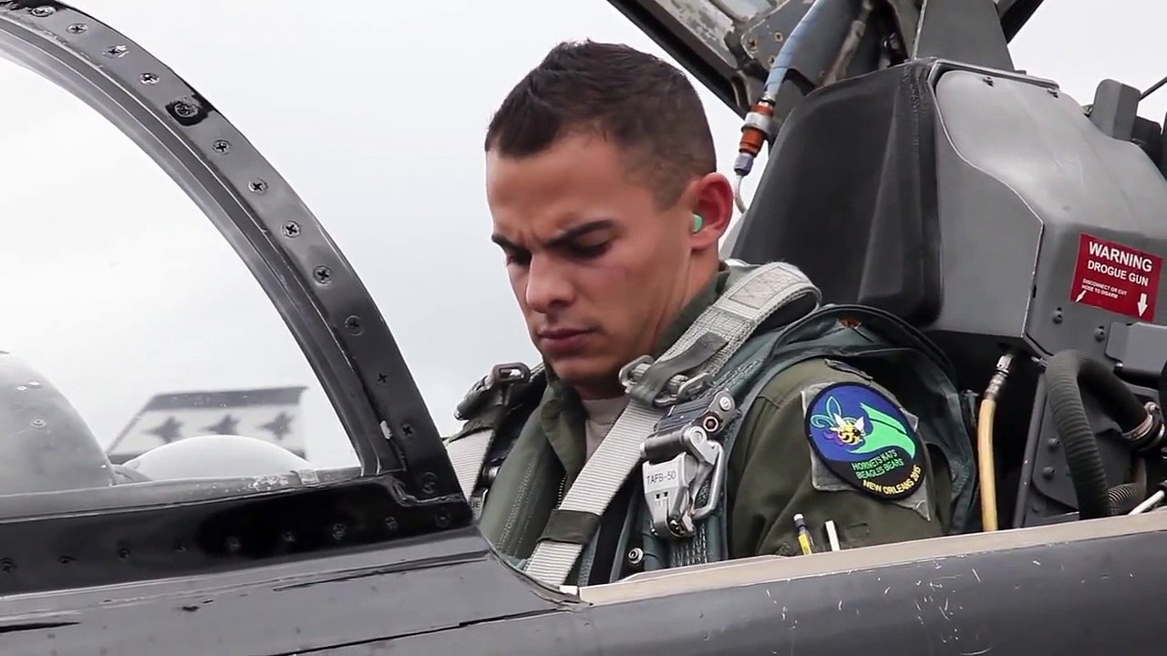 Military Aircraft - Great Video Inside the Safest US Air Force Airplane the Northrop T 38