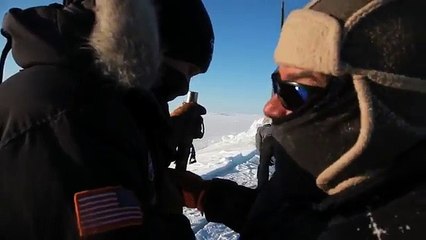 Submarino americano atrapado en el hielo de Rusia