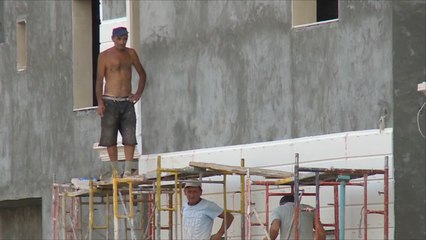 منع دخول العمالة الأجنبية مؤقتا لكردستان