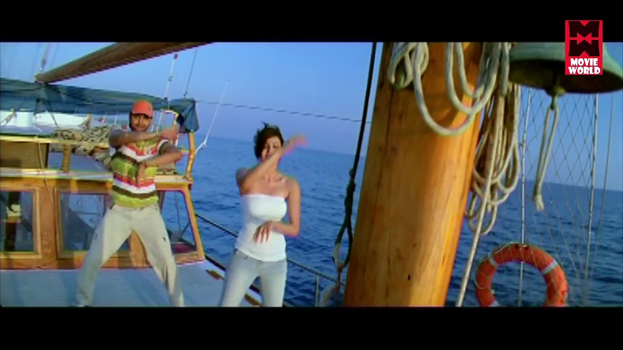 Kajal Agarwal Sumanth Romantic Song - Nee Panchavarna Prabhayil - Film Yodhavu