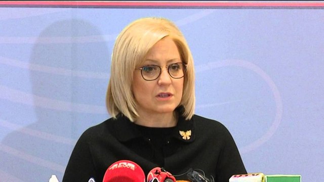 QEVERIA ASHPERSON MASAT PER TRANSPORTIN E FEMIJEVE, PATENTA TE POSAÇME SHOFEREVE LAJM