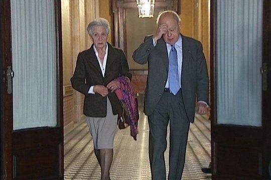 El juez imputa a Jordi Pujol y a su esposa