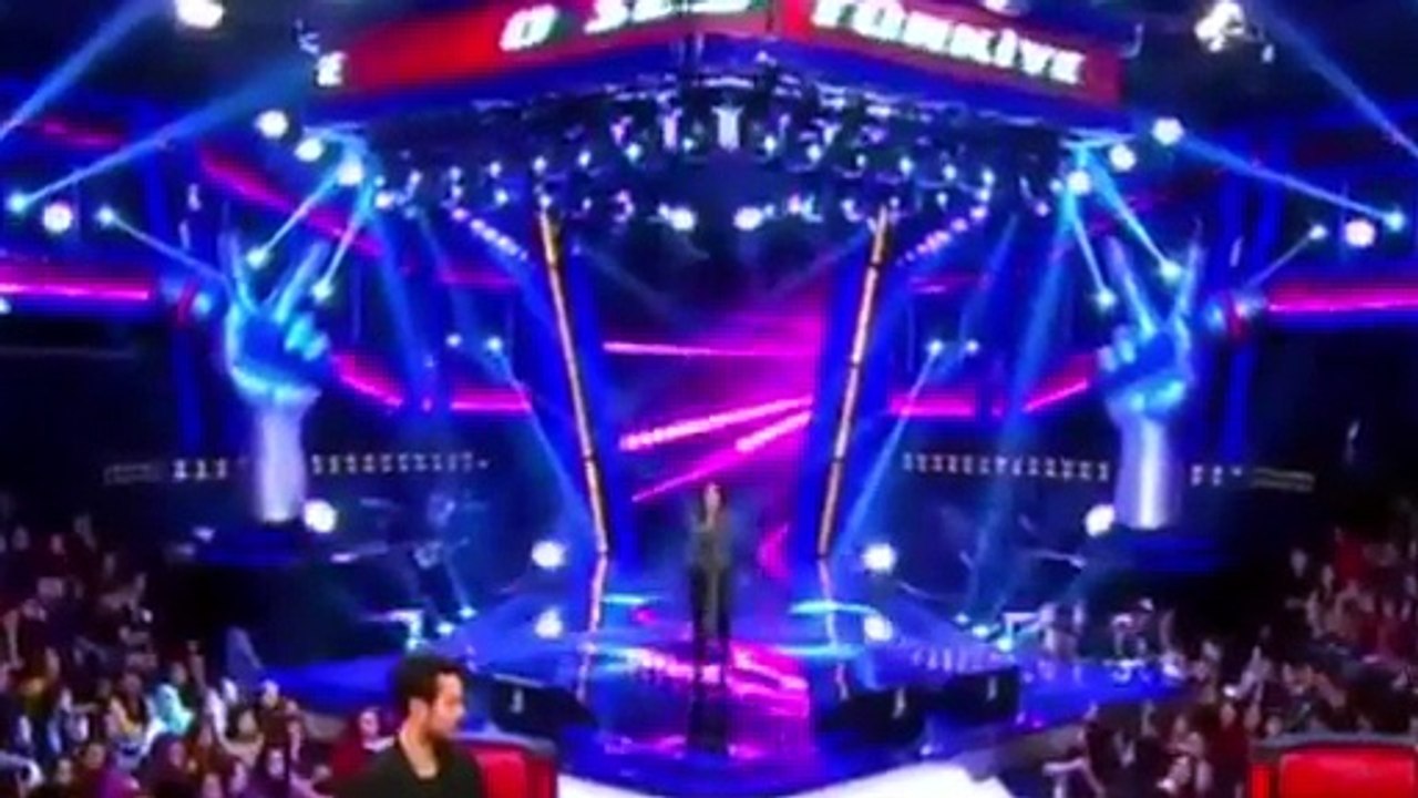 O Ses Türkiye Hadise Didem Uzunçimen Düet NOBODYS WIFE Full 26 Aralık