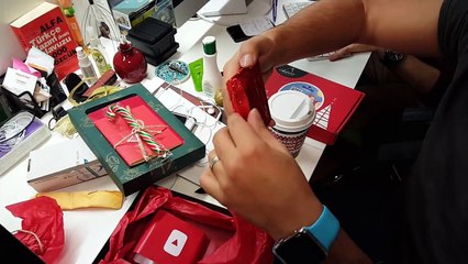 Yeni Yıl Hediyesi mi Başka Birşey mi Anlayamadık?