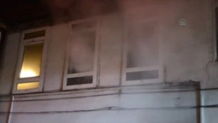 67 Yaşındaki Kişiyi Komşusu Kurtardı