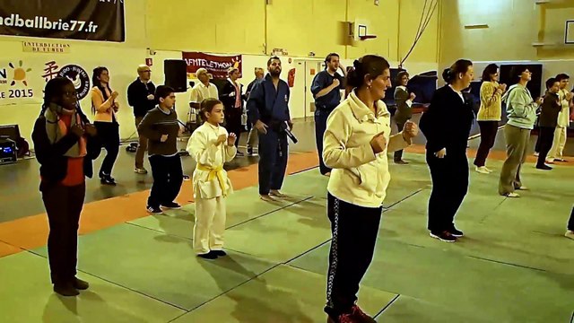 Petit clin d’œil des arts martiaux pour le boddy karaté le soir du téléthon!