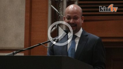 Télécharger la video: 'Good try'... jawapan bos 1MDB kepada wartawan