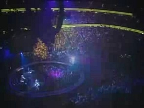 U2 - Mysterious Ways 19