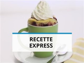 Gâteau express aux myrtilles : une minute chrono !