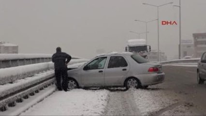 Kocaeli İzmit'te Kar Hayatı Felç Etti