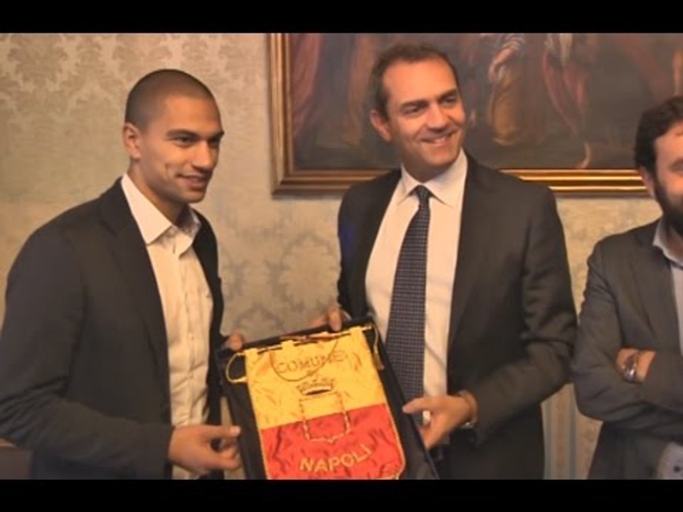 Napoli - Inler riceve la cittadinanza onoraria (25.11.15)