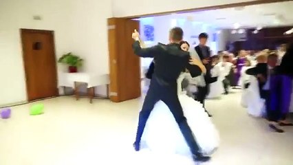 Сумашедший свадебный танец