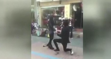 Kıbrıs'ta sınır tanımayan aşk