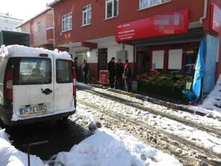 Ataşehir'de Bıçaklı Market Soygunu