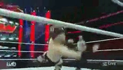 WWE RAW 12_14_15 - Roman Reigns vs. Sheamus