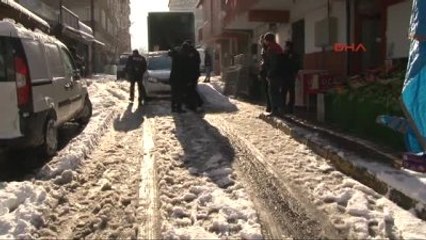 Ataşehir'de Bıçaklı Market Soygunu